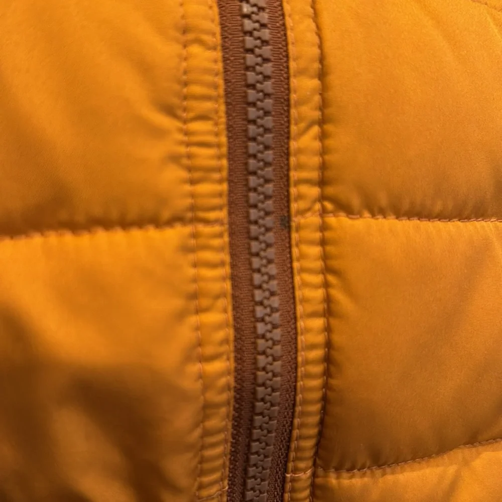 babyGAP ColdControl Colorblock Puffer Vest 2T Water Resistant Recycled Fill